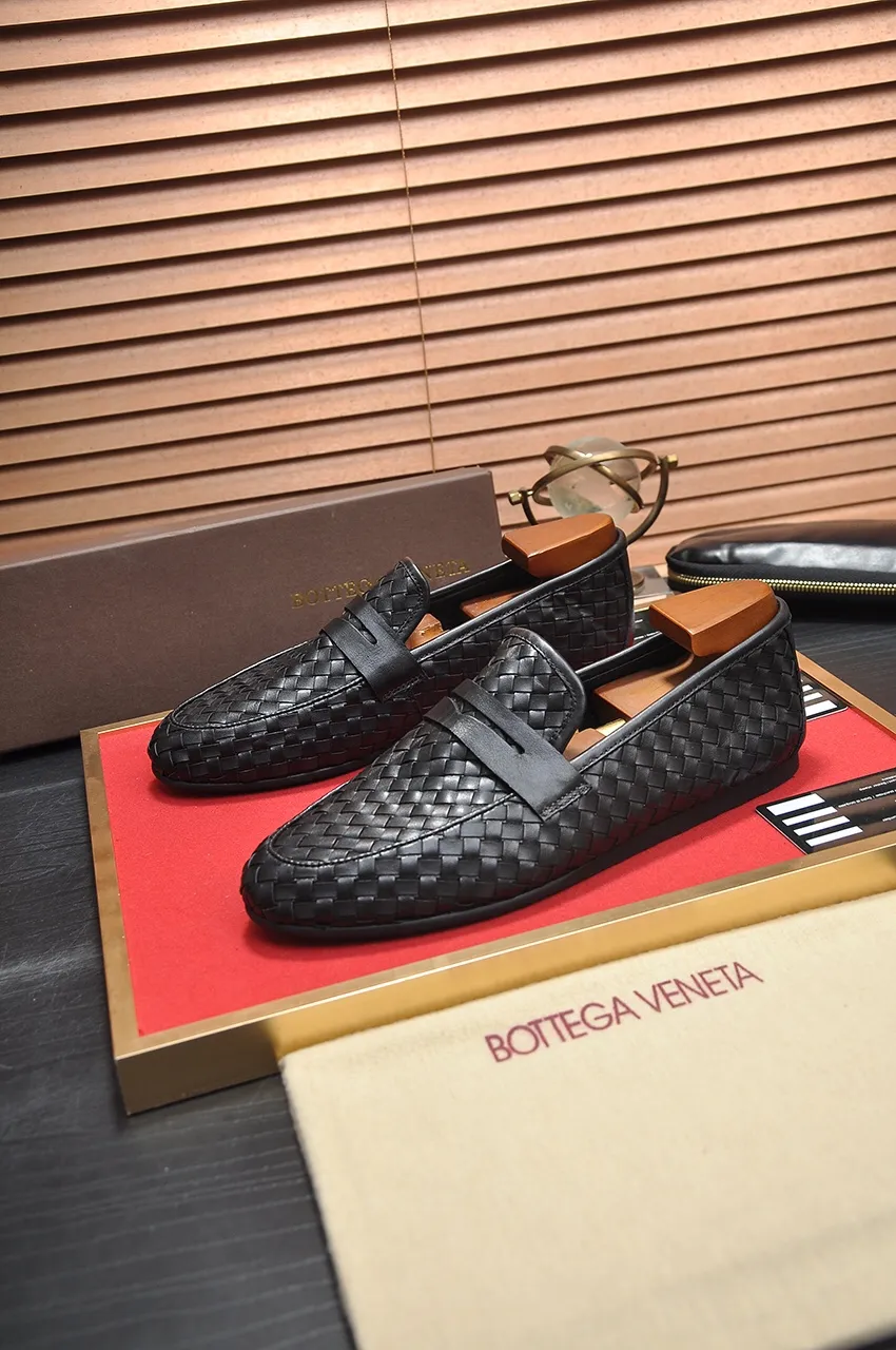 Men's shoes 💰460💶 [Botteg Venetta (BV)] (wallet shoes) exclusive new model official website new model The upper is made of high-quality top calfskin. Delicate feel and flowing luxurious texture. Tailored for refined men to create a noble aura. Delicate and regular Mark hand stitching. Smooth lines. Full sheepskin lining, comfortable to wash sweat. 38-44